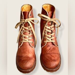 Cognac Brown Leather Ankle Frye Boots - 1970s Vintage